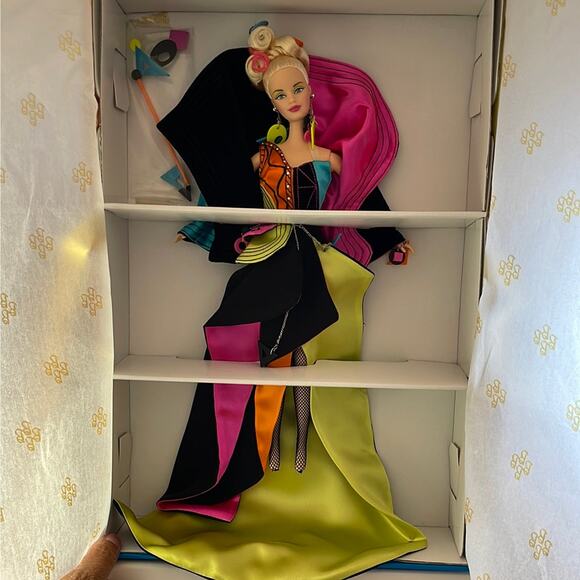 Mattel 1998 Masquerade Gala Collection Rendezvous Barbie #20647 - Picture 4 of 11